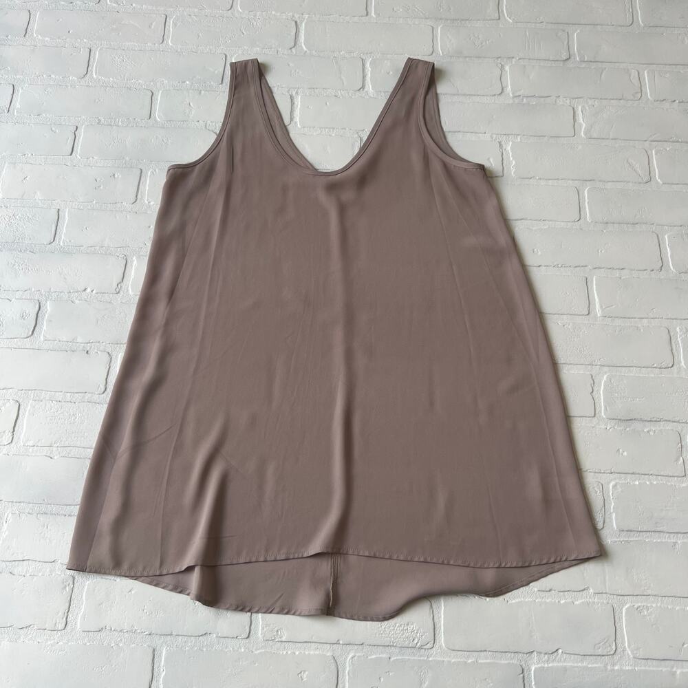 Soprano Women's Greige Gray  Sleeveless Flowy Chiffon Tunic Top Blouse -sz M